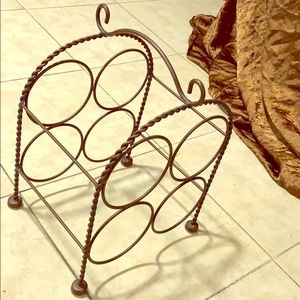 Decorative Wine bottle holder (stores 4 bottles)